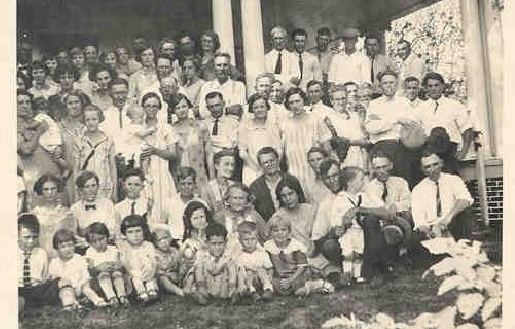 1925 reunion photo detail